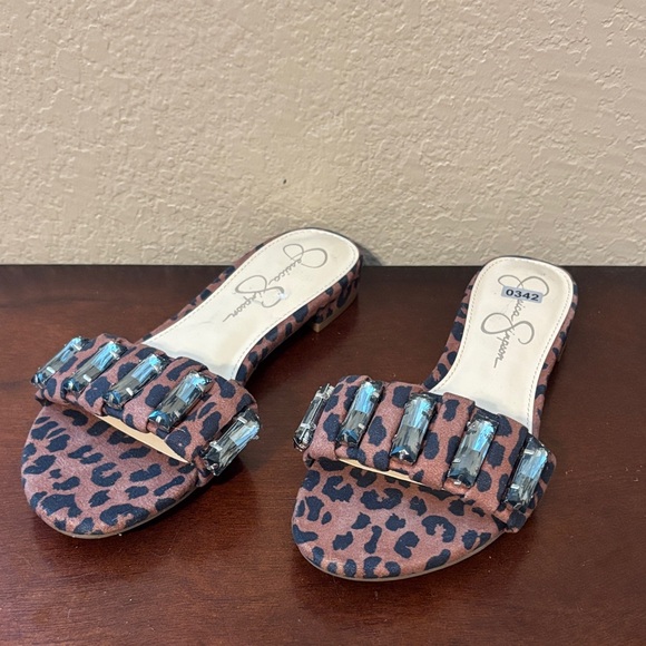 Jessica Simpson Amille Leopard Print Slip On Bejeweled Sandals Sz 6 - Picture 1 of 7